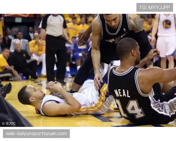 裁判吹响半场哨的判定规则：何时停止比赛与例外情形